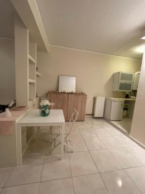 LIMANI Apartment
